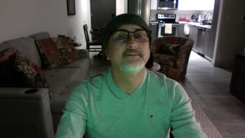 QS - INDEPENDENT MODEL online show from December 2, 2024, 12:09 am