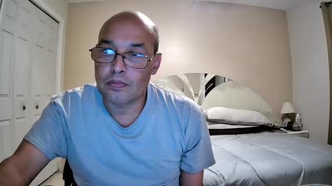 latinoinfla online show from October 1, 2025, 1:55 am