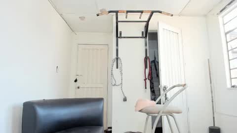 Snapshot of latinshamansex chatting on March 19, 2026, 9:41 pm LatinShaman online show from March 19, 2026, 9:41 pm