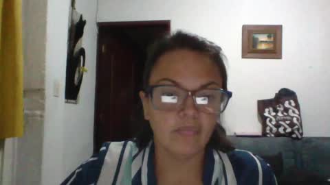 Snapshot of lau16310 chatting on June 13, 2026, 2:53 am Laura online show from June 13, 2026, 2:53 am