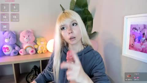 laukyubey1 online show from January 9, 2026, 8:54 pm