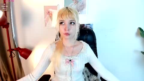 laukyubey1 online show from June 26, 2026, 8:02 pm