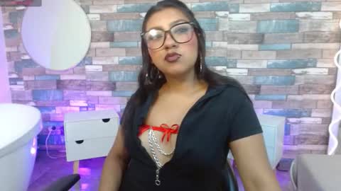 laulin_tay online show from March 1, 2026, 3:30 am