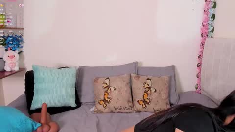 Snapshot of laura1__ chatting on March 1, 2025, 3:32 am laura1__ online show from March 1, 2025, 3:32 am