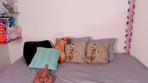 Snapshot of laura1__ chatting on October 4, 2025, 10:08 pm laura1__ online show from October 4, 2025, 10:08 pm