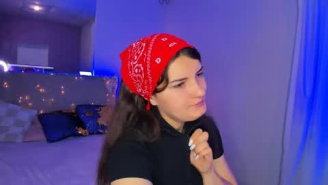 Snapshot of laura__leee chatting on June 8, 2026, 5:08 am Laura online show from June 8, 2026, 5:08 am