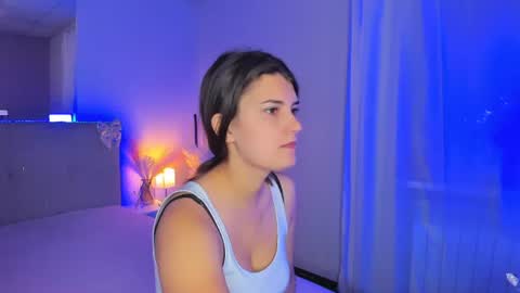 Laura online show from July 18, 2026, 4:49 am