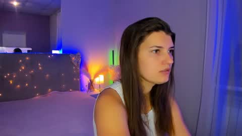 Laura online show from August 3, 2026, 4:55 am