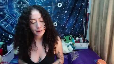 Snapshot of laura_anal_ chatting on January 17, 2025, 12:10 am Wen online show from January 17, 2025, 12:10 am