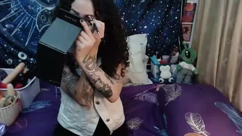 Snapshot of laura_anal_ chatting on January 22, 2025, 9:10 pm Wen online show from January 22, 2025, 9:10 pm