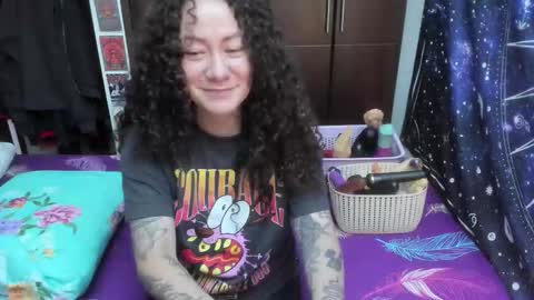 Snapshot of laura_anal_ chatting on November 18, 2025, 4:33 pm Wen online show from November 18, 2025, 4:33 pm