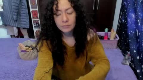  Wen  online show from May 12, 2026, 12:46 pm