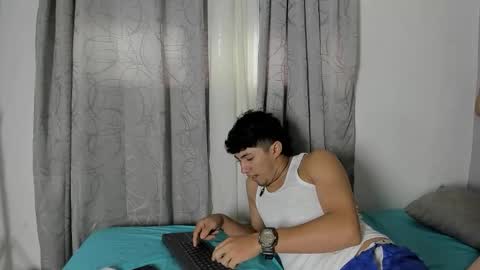 Snapshot of laura_and_kevin chatting on December 4, 2025, 9:56 pm laura_and_kevin online show from December 4, 2025, 9:56 pm