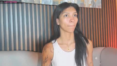 Laura online show from October 5, 2025, 12:36 pm