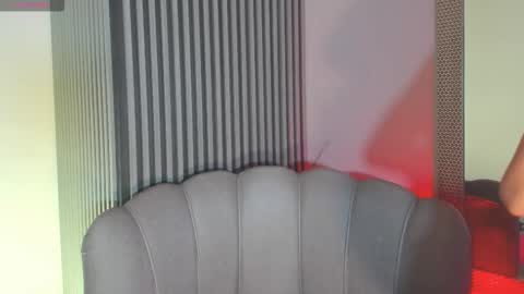 Laura online show from October 10, 2025, 11:31 am