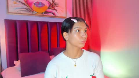 Laura online show from November 16, 2025, 12:33 pm