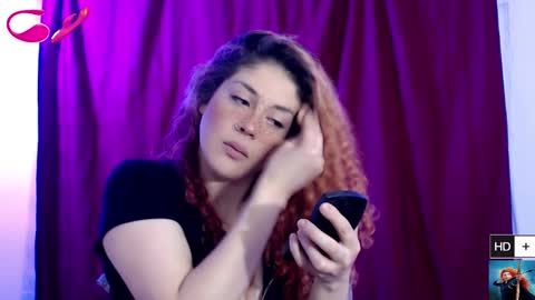 Snapshot of laura_fountain_ chatting on January 31, 2025, 8:22 pm weedcam Curly Laura OF online show from January 31, 2025, 8:22 pm