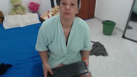 Snapshot of laura_foxx2379 chatting on December 2, 2025, 6:14 pm laura_foxx2379 online show from December 2, 2025, 6:14 pm