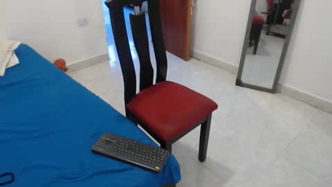 Snapshot of laura_foxx2379 chatting on December 13, 2025, 8:14 pm laura_foxx2379 online show from December 13, 2025, 8:14 pm