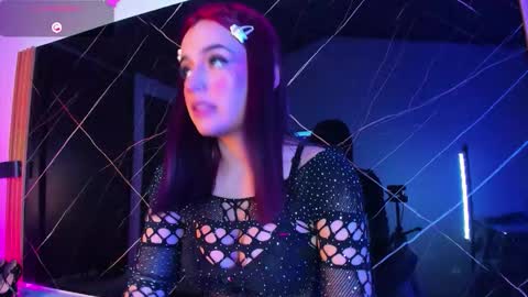 Snapshot of laura_hentai chatting on February 15, 2026, 1:57 am Laura online show from February 15, 2026, 1:57 am