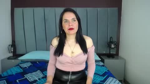 laura hotties online show from February 26, 2025, 1:19 pm