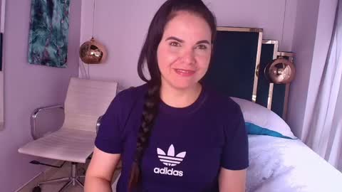 Snapshot of laura_hotties chatting on May 31, 2026, 6:09 pm laura hotties online show from May 31, 2026, 6:09 pm