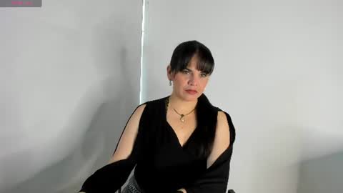 Snapshot of laura_hotties chatting on July 1, 2026, 6:18 pm laura hotties online show from July 1, 2026, 6:18 pm