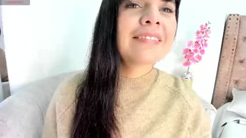 Snapshot of laura_hotties chatting on July 4, 2026, 1:39 pm laura hotties online show from July 4, 2026, 1:39 pm
