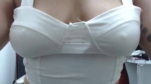 Snapshot of laura_hotyy chatting on September 12, 2025, 1:22 pm Laura online show from September 12, 2025, 1:22 pm