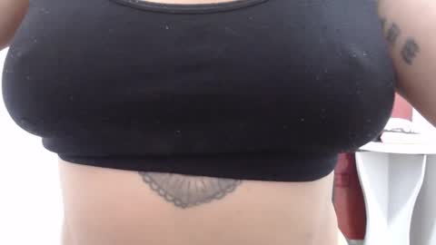 Snapshot of laura_hotyy chatting on September 23, 2025, 1:36 pm Laura online show from September 23, 2025, 1:36 pm