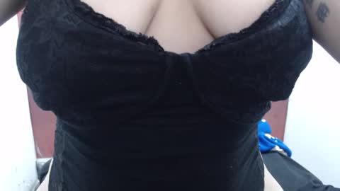 Snapshot of laura_hotyy chatting on November 30, 2025, 1:31 am Laura online show from November 30, 2025, 1:31 am