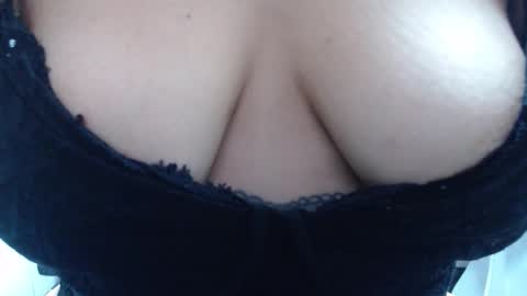 Snapshot of laura_hotyy chatting on December 14, 2025, 7:51 pm Laura online show from December 14, 2025, 7:51 pm