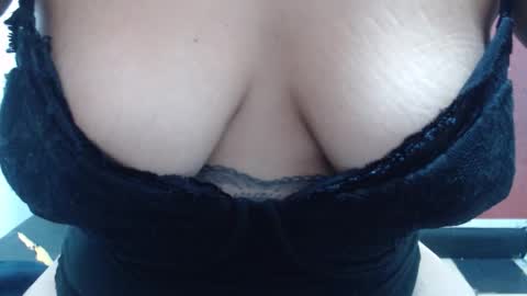 Snapshot of laura_hotyy chatting on February 8, 2026, 2:31 pm Laura online show from February 8, 2026, 2:31 pm