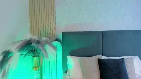 LauraIvy online show from February 21, 2026, 12:28 pm