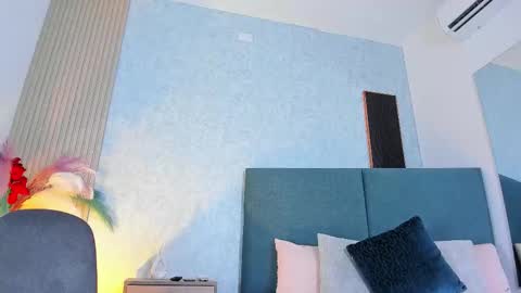 Snapshot of laura_ivy chatting on March 25, 2026, 12:55 pm LauraIvy online show from March 25, 2026, 12:55 pm
