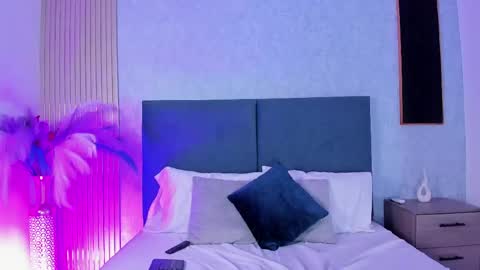 Snapshot of laura_ivy chatting on April 21, 2026, 1:17 pm LauraIvy online show from April 21, 2026, 1:17 pm