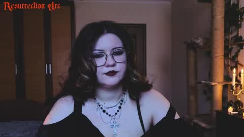 Miss Laura online show from June 1, 2026, 5:25 pm
