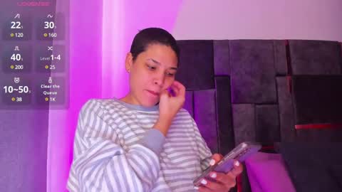 Snapshot of laura_r23 chatting on February 10, 2025, 12:29 pm Laura Rose online show from February 10, 2025, 12:29 pm