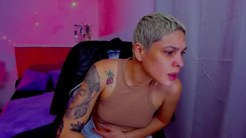 Snapshot of laura_r23 chatting on October 2, 2025, 12:28 am Laura Rose online show from October 2, 2025, 12:28 am