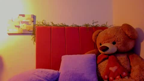 Laura Rose online show from March 16, 2026, 11:53 pm