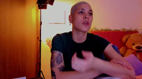 Snapshot of laura_r23 chatting on March 21, 2026, 9:29 pm Laura Rose online show from March 21, 2026, 9:29 pm