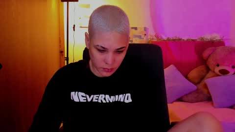 Snapshot of laura_r23 chatting on March 28, 2026, 1:16 am Laura Rose online show from March 28, 2026, 1:16 am
