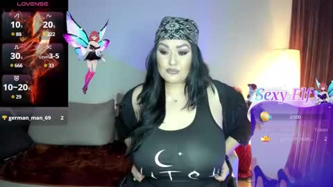 Snapshot of laura_sinner chatting on January 25, 2025, 5:19 pm Laura online show from January 25, 2025, 5:19 pm