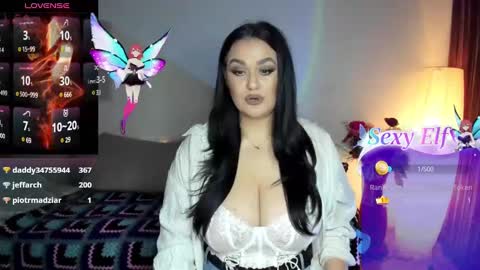 Snapshot of laura_sinner chatting on February 24, 2025, 8:58 pm Laura online show from February 24, 2025, 8:58 pm