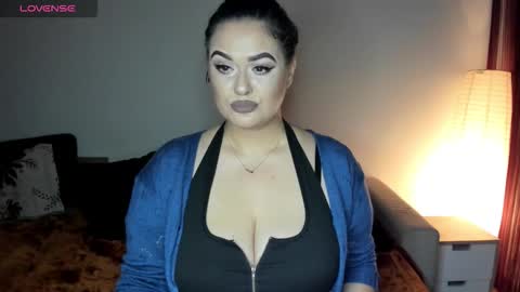 Snapshot of laura_sinner chatting on November 16, 2025, 4:45 pm Laura online show from November 16, 2025, 4:45 pm