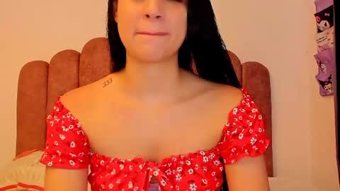 LAURA SOE online show from July 25, 2026, 1:41 pm