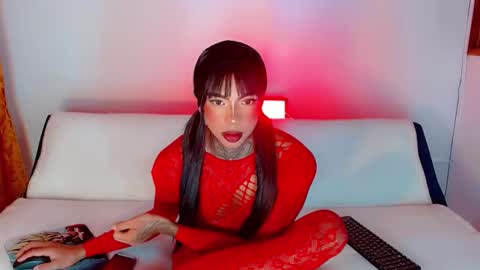 Laura online show from February 21, 2025, 2:17 am