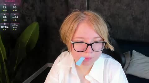 Laura online show from March 19, 2026, 2:15 am