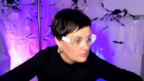 Snapshot of lauradavidsons chatting on October 16, 2025, 6:31 pm lauradavidsons online show from October 16, 2025, 6:31 pm