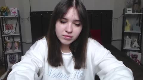 Snapshot of laurahlot chatting on February 9, 2025, 3:32 am LauraHlot online show from February 9, 2025, 3:32 am